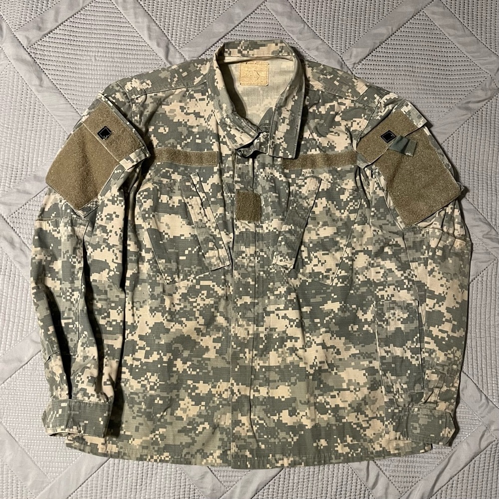 Vintage Military Surplus Camo Army Jacket (S)